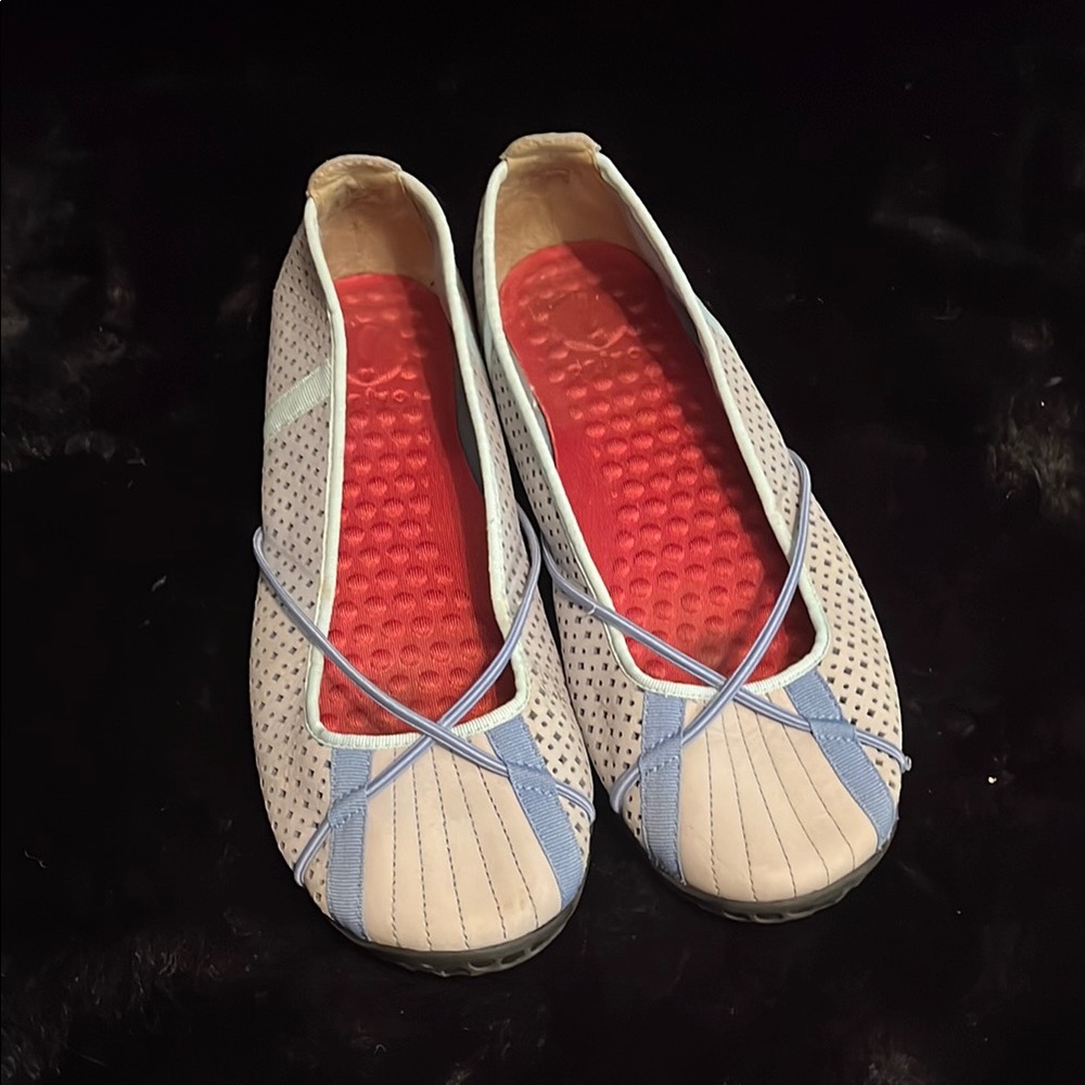 Privo Women's Flats in Cream and Blue